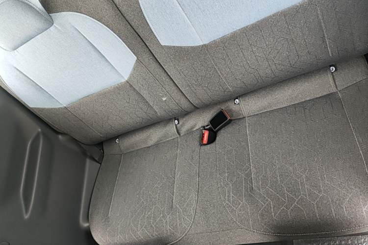 Used Geely Galaxy Panda 2024 Panda Mini 200km Endurance Bear Left Rear Seat