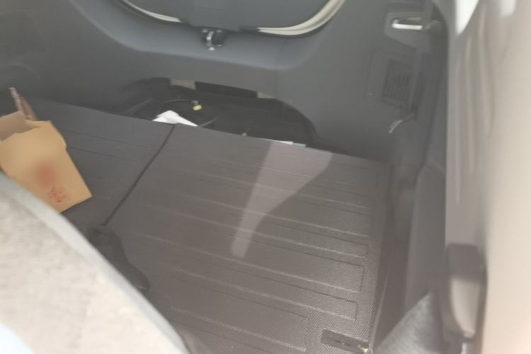 Used Geely Galaxy Panda 2024 Panda Mini 200km Longteng PRO Edition Left Rear Seat