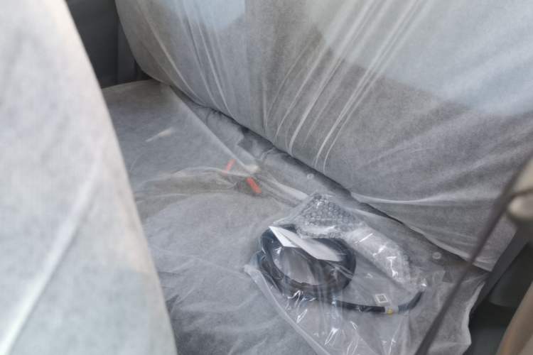 Used Geely Galaxy Panda 2024 Panda Mini 200km Endurance Bear Left Rear Seat