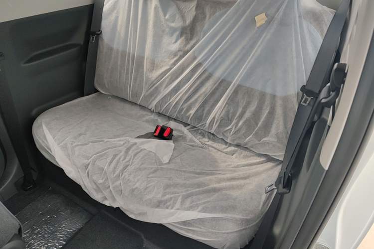 Used Geely Galaxy Panda 2024 Panda Mini 200km Endurance Bear Left Rear Seat