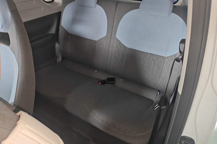 Used Geely Galaxy Panda 2024 Panda Mini 200km Endurance Bear Left Rear Seat