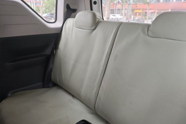 Used Geely Galaxy Panda 2024 Panda Mini 200km Endurance Bear Left Rear Seat