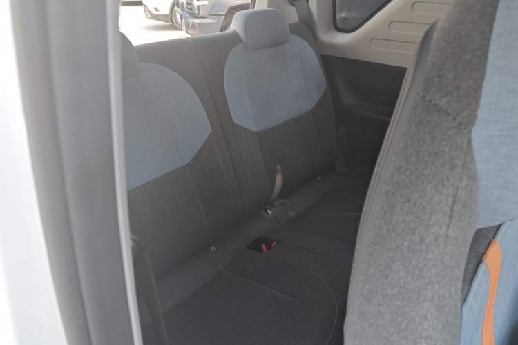 Used Geely Galaxy Panda 2024 Panda Mini 200km Endurance Bear Left Rear Seat
