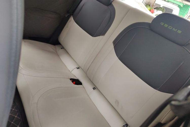 Used Geely Galaxy Panda 2024 200km Panda Rider Left Rear Seat
