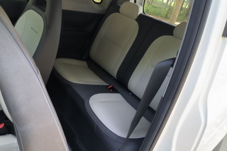 Used Geely Galaxy Panda 2024 200km Panda Kart Left Rear Seat