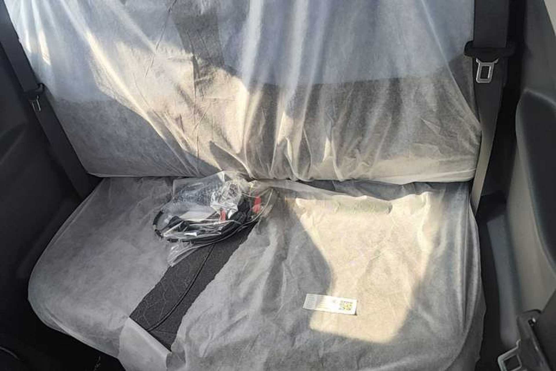 Used Geely Galaxy Panda 2024 Panda Mini 200km Endurance Bear Left Rear Seat