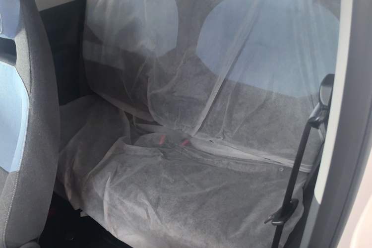 Used Geely Galaxy Panda 2024 Panda Mini 200km Endurance Bear Left Rear Seat