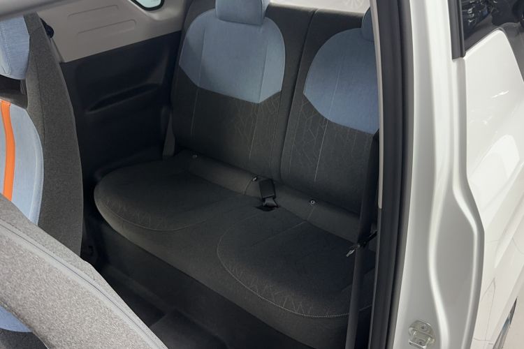 Used Geely Galaxy Panda 2024 Panda Mini 200km Endurance Bear Left Rear Seat