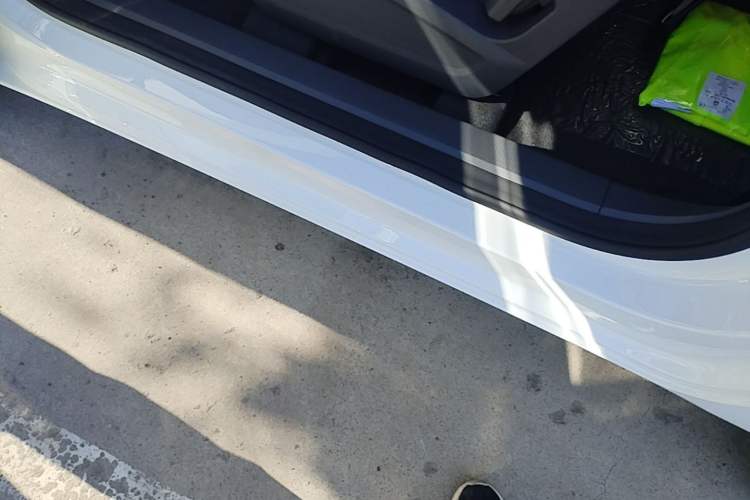 Used Geely Galaxy Panda 2024 Panda Mini 200km Endurance Bear Left Side Sill
