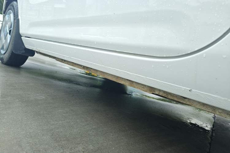 Used Geely Galaxy Panda 2024 Panda Mini 200km Endurance Bear Left Side Sill