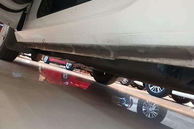 Used Geely Galaxy Panda 2024 Panda Mini 200km Endurance Bear Left Side Sill