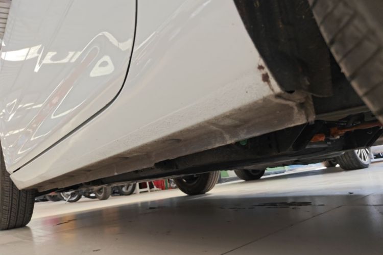 Used Geely Galaxy Panda 2024 Panda Mini 200km Endurance Bear Left Side Sill