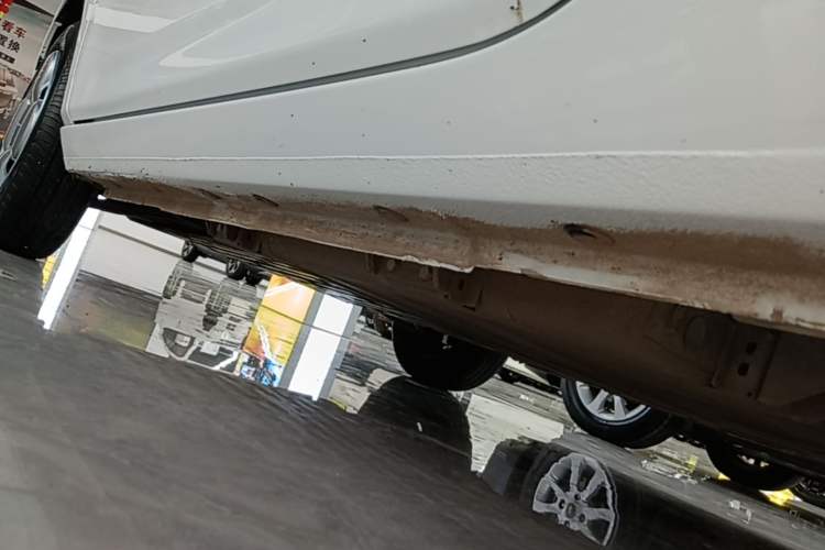 Used Geely Galaxy Panda 2024 Panda Mini 200km Endurance Bear Left Side Sill