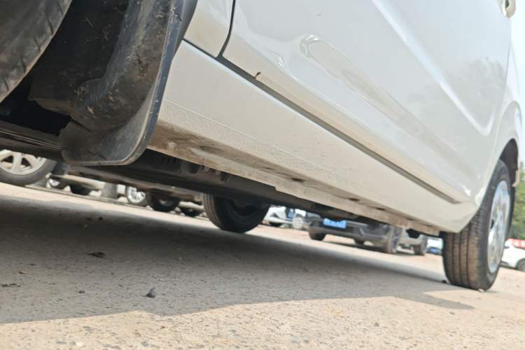 Used Geely Galaxy Panda 2024 Panda Mini 200km Endurance Bear Left Side Sill