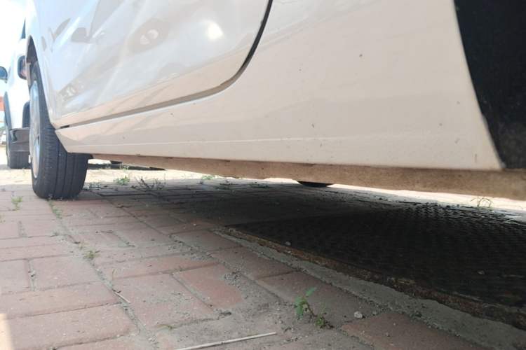 Used Geely Galaxy Panda 2024 Panda Mini 200km Endurance Bear Left Side Sill