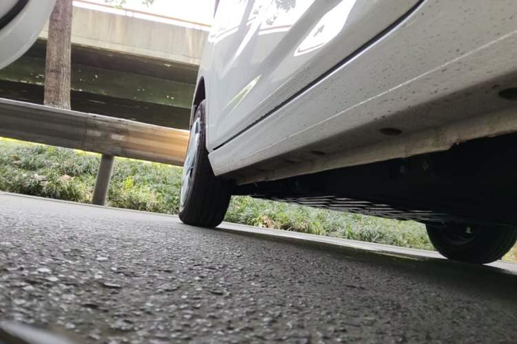 Used Geely Galaxy Panda 2024 Panda Mini 200km Longteng PRO Edition Left Side Sill