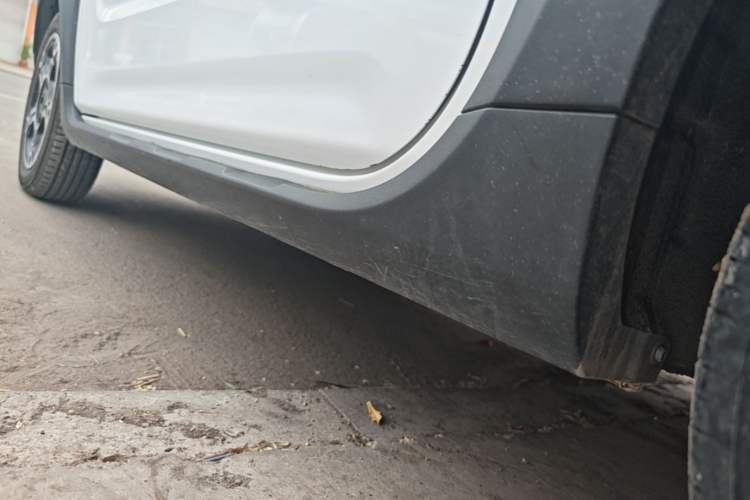 Used Geely Galaxy Panda 2024 200km Panda Rider Left Side Sill
