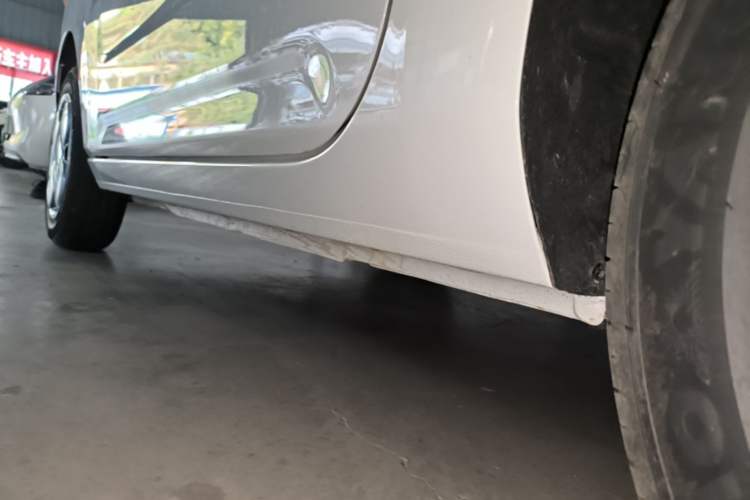 Used Geely Galaxy Panda 2024 Panda Mini 200km Endurance Bear Left Side Sill