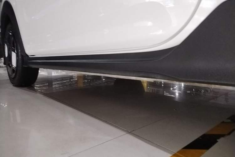 Used Geely Galaxy Panda 2024 200km Panda Kart Left Side Sill