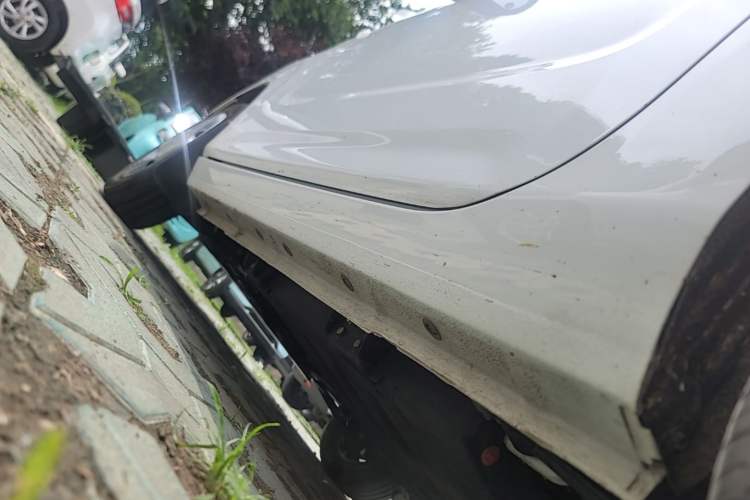 Used Geely Galaxy Panda 2024 Panda Mini 200km Endurance Bear Left Side Sill