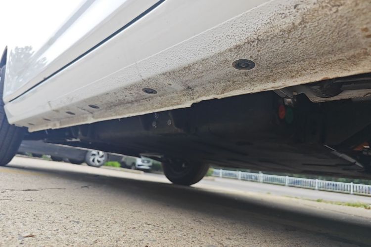 Used Geely Galaxy Panda 2024 Panda Mini 200km Endurance Bear Left Side Sill