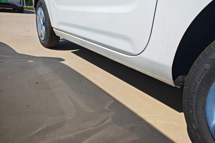 Used Geely Galaxy Panda 2024 Panda Mini 200km Endurance Bear Left Side Sill
