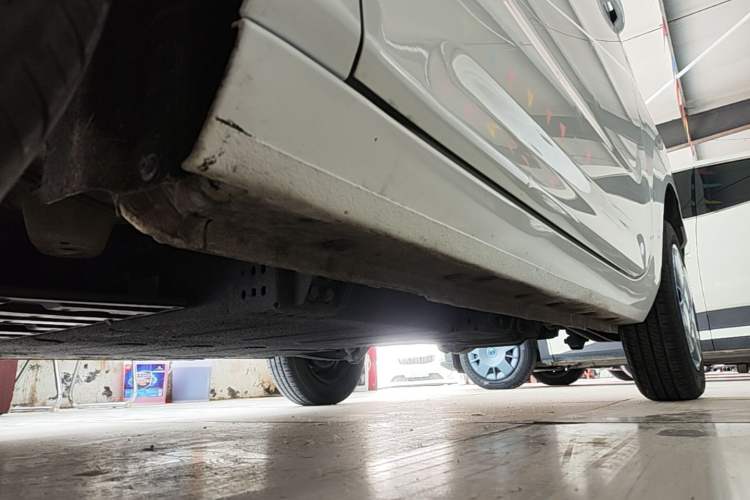 Used Geely Galaxy Panda 2024 Panda Mini 200km Endurance Bear Left Side Sill