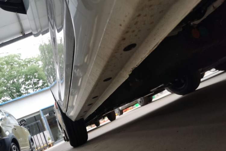 Used Geely Galaxy Panda 2024 Panda Mini 200km Endurance Bear Left Side Sill