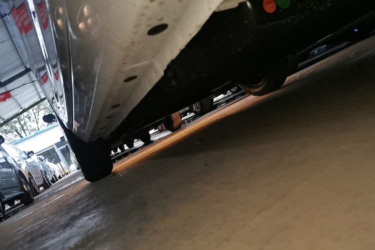 Used Geely Galaxy Panda 2024 Panda Mini 200km Endurance Bear Left Side Sill