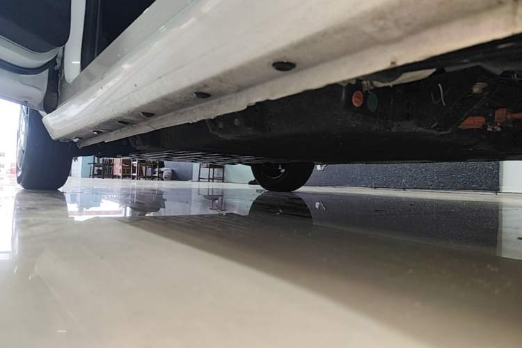 Used Geely Galaxy Panda 2024 Panda Mini 200km Endurance Bear Left Side Sill