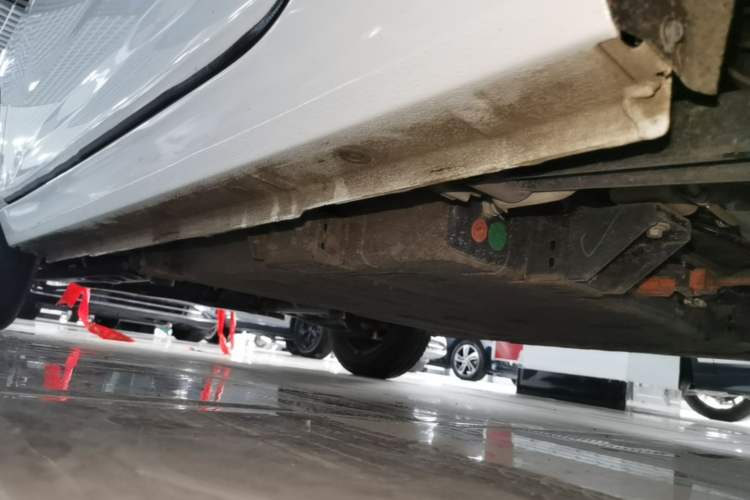 Used Geely Galaxy Panda 2024 Panda Mini 200km Endurance Bear Left Side Sill