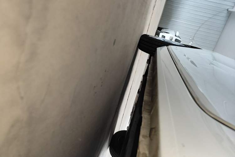 Used Geely Galaxy Panda 2024 Panda Mini 200km Endurance Bear Left Side Sill