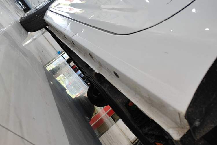 Used Geely Galaxy Panda 2024 Panda Mini 200km Endurance Bear Left Side Sill