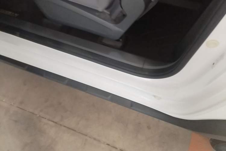 Used Geely Galaxy Panda 2024 200km Panda Rider Left Side Sill