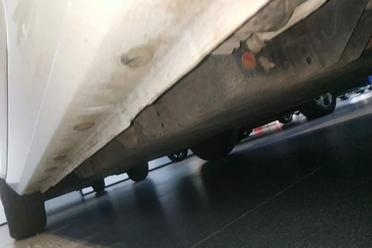 Used Geely Galaxy Panda 2024 Panda Mini 200km Endurance Bear Left Side Sill