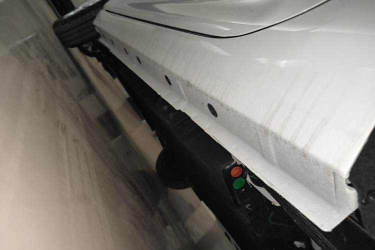 Used Geely Galaxy Panda 2024 Panda Mini 200km Endurance Bear Left Side Sill
