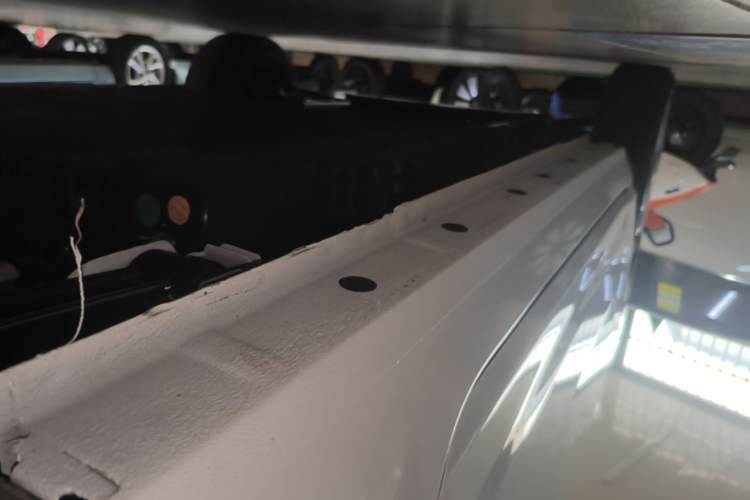 Used Geely Galaxy Panda 2024 Panda Mini 200km Endurance Bear Left Side Sill