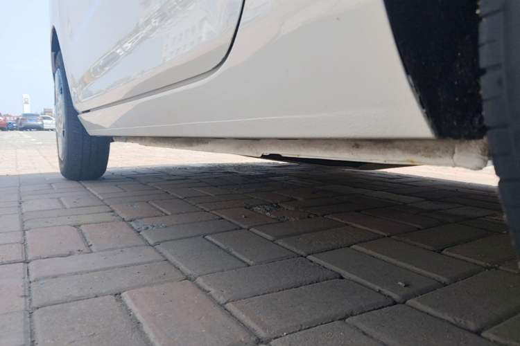 Used Geely Galaxy Panda 2024 Panda Mini 200km Endurance Bear Left Side Sill