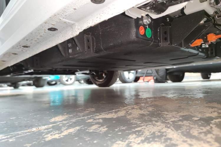 Used Geely Galaxy Panda 2024 Panda Mini 200km Endurance Bear Left Side Sill