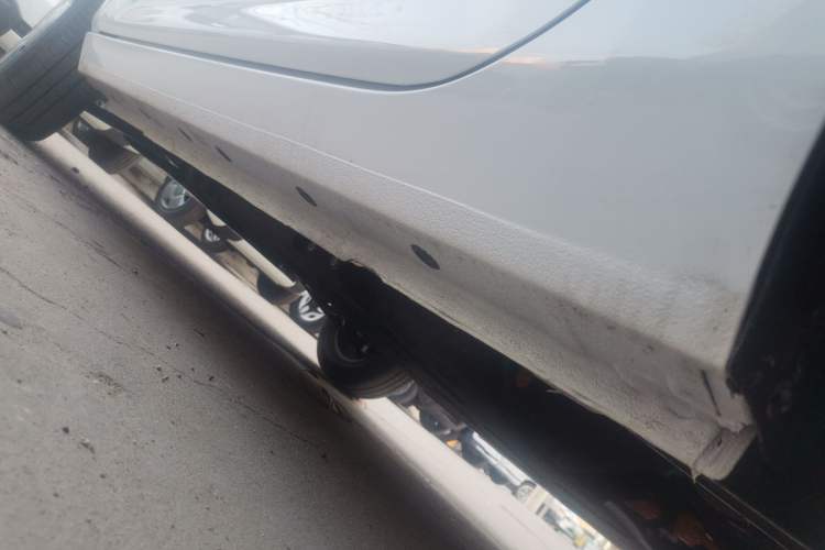 Used Geely Galaxy Panda 2024 Panda Mini 200km Endurance Bear Left Side Sill