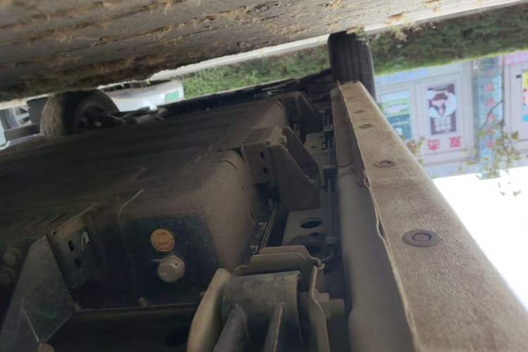 Used Geely Galaxy Panda 2024 Panda Mini 200km Endurance Bear Left Side Sill