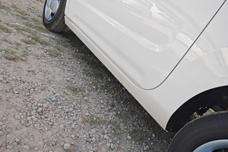 Used Geely Galaxy Panda 2024 Panda Mini 200km Endurance Bear Left Side Sill