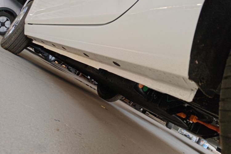 Used Geely Galaxy Panda 2024 Panda Mini 200km Endurance Bear Left Side Sill