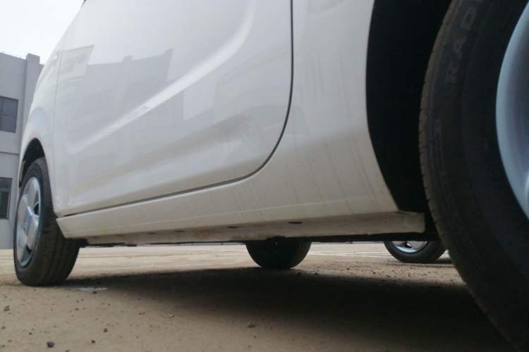 Used Geely Galaxy Panda 2024 Panda Mini 200km Endurance Bear Left Side Sill