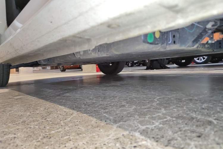 Used Geely Galaxy Panda 2024 Panda Mini 200km Endurance Bear Left Side Sill