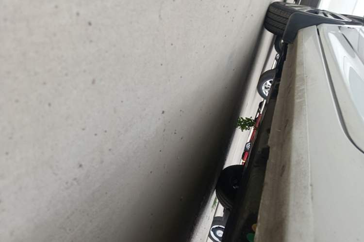 Used Geely Galaxy Panda 2024 Panda Mini 200km Endurance Bear Left Side Sill