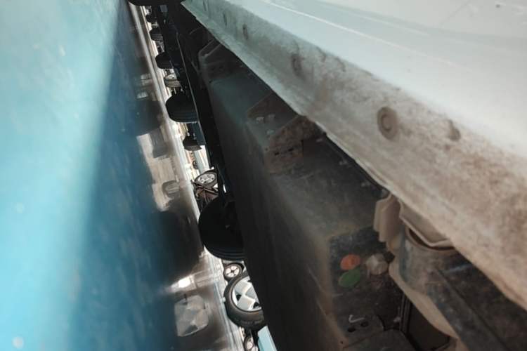 Used Geely Galaxy Panda 2024 Panda Mini 200km Endurance Bear Left Side Sill