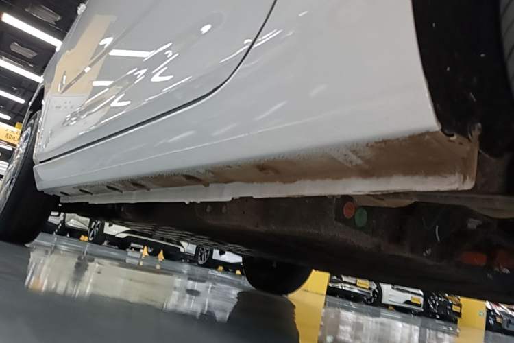 Used Geely Galaxy Panda 2024 Panda Mini 200km Longteng PRO Edition Left Side Sill