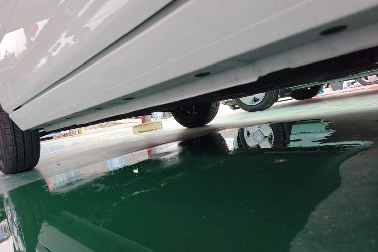 Used Geely Galaxy Panda 2024 Panda Mini 200km Endurance Bear Left Side Sill