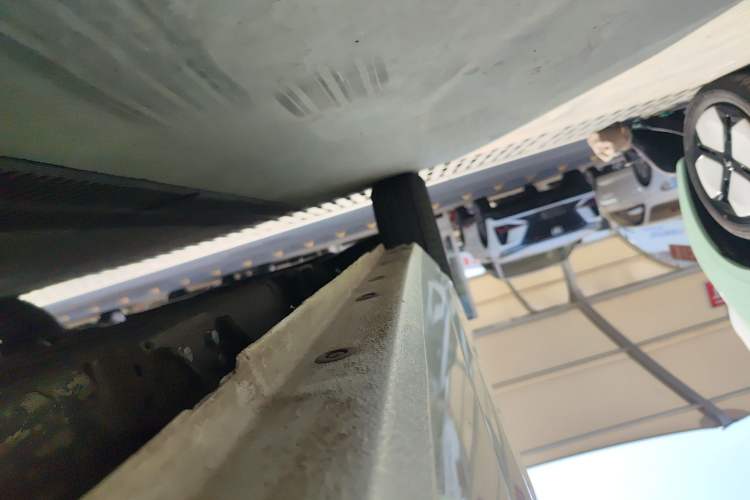 Used Geely Galaxy Panda 2024 Panda Mini 200km Endurance Bear Left Side Sill